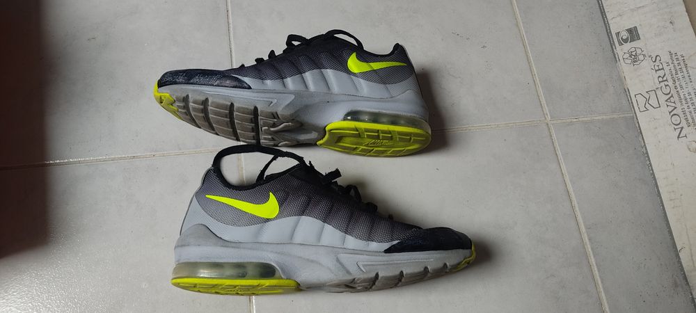 Ténis azuis  Nike. 38.5