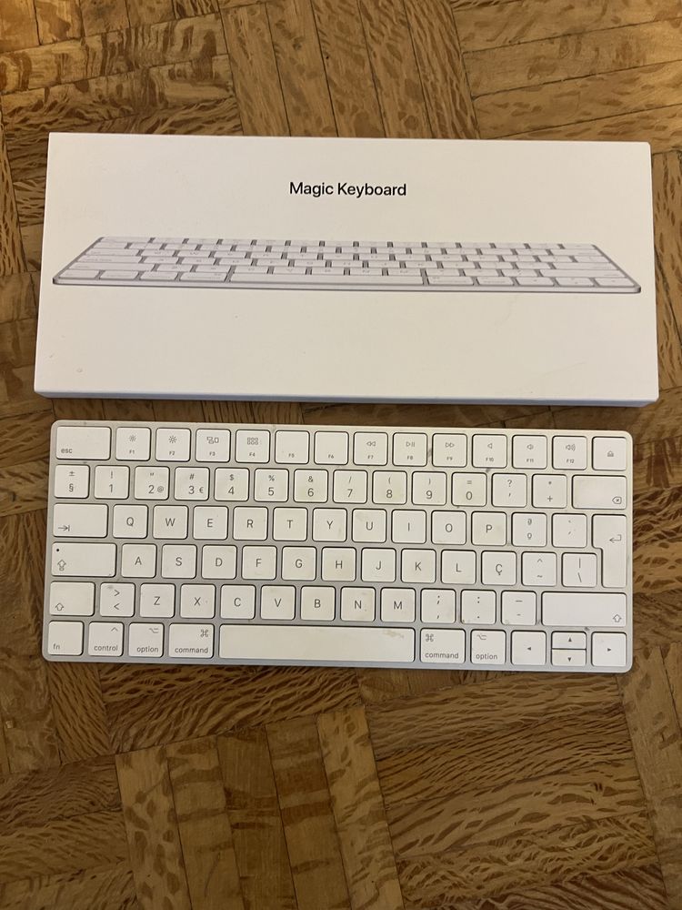 Teclado Apple Magic Keyboard – Como novo, com caixa