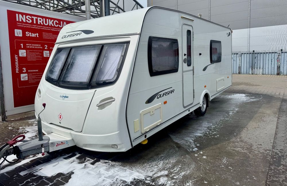Lunar Quasar 544  Przyczepa Lunar Quasar 544 4 osobowa. 2011 rok, Pełna opcja