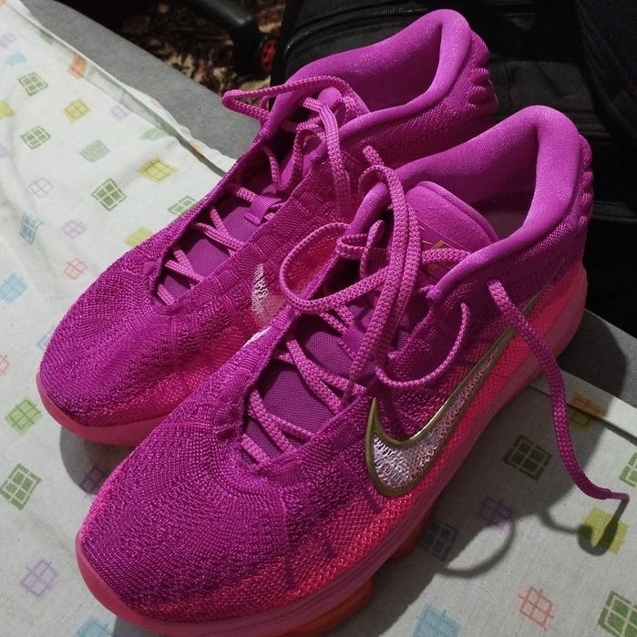 Баскетбольні кросівки Nike G.T hustle 3