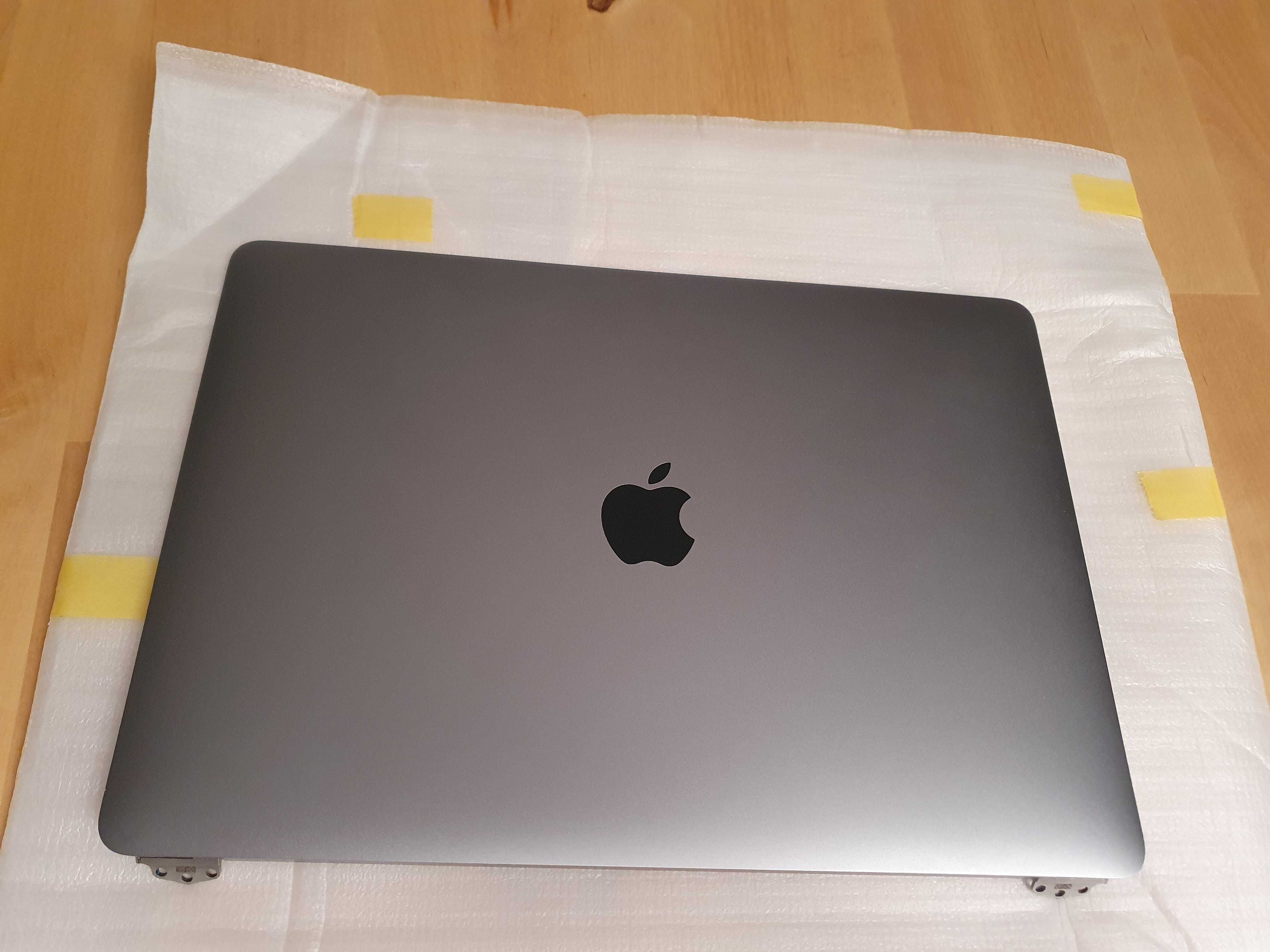 MacBook air 2018 retina LCD matryca skrzydło A1932