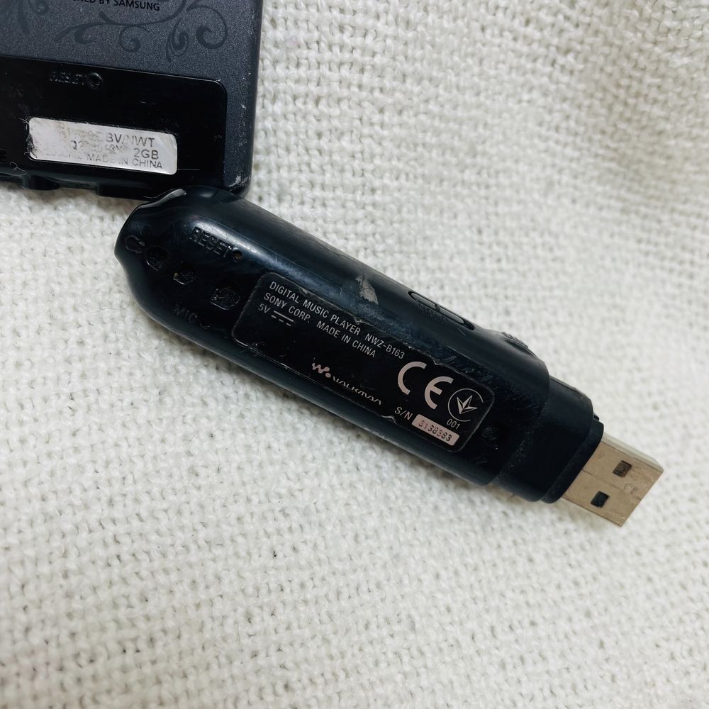 MP3 плеєр Sony/ Samsung YP-T10.