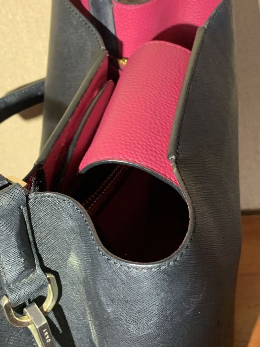 Сумка жіноча шкіряна DKNY