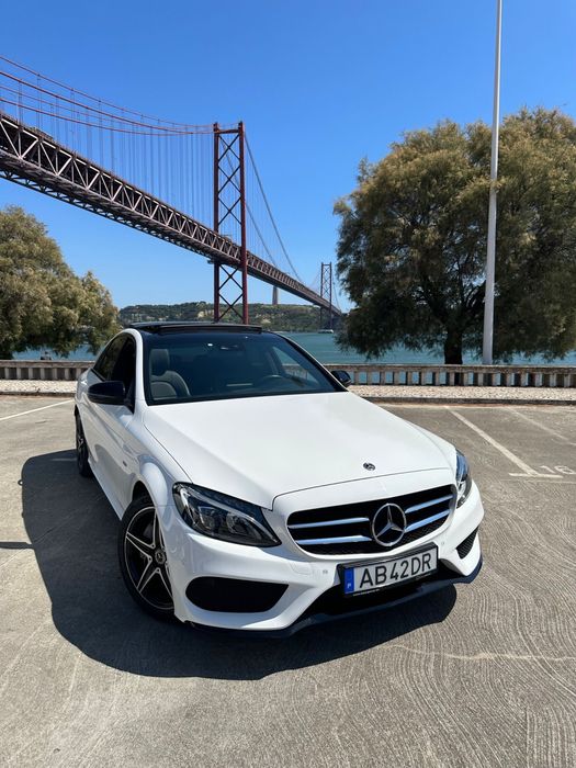 Mercedes C350e branco como novo