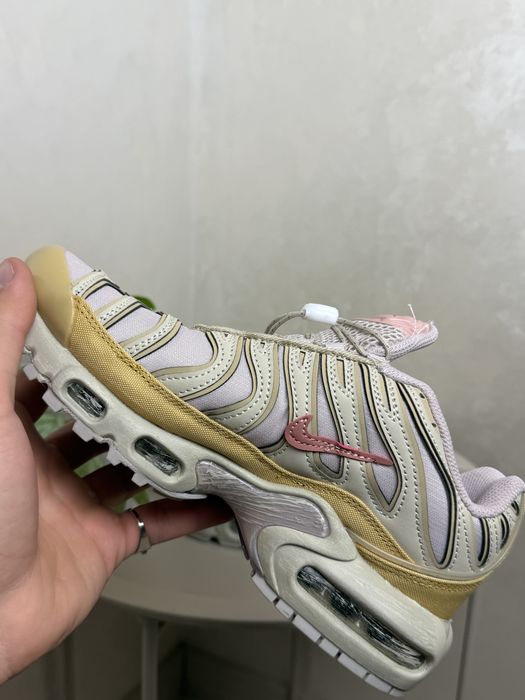 Жіночі Nike air max tn золото рожеві  37 38 39 40 41