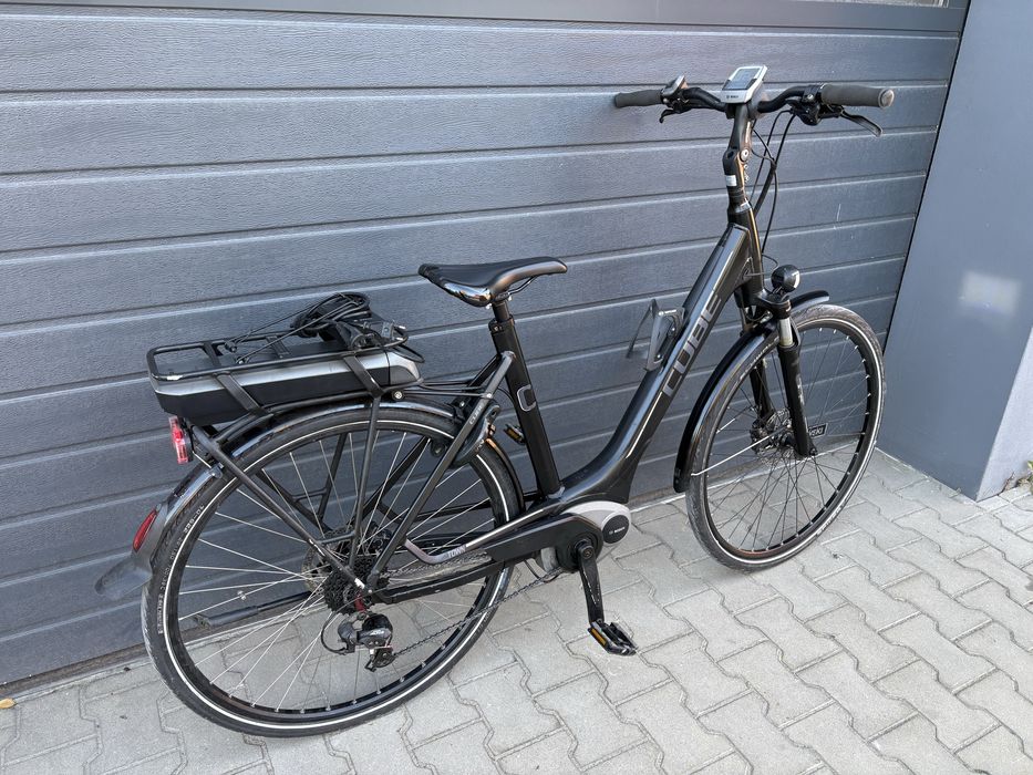 Rower Elektryczny 2020r Cube Town Bosch 400Wh po serwisie Dokumenty