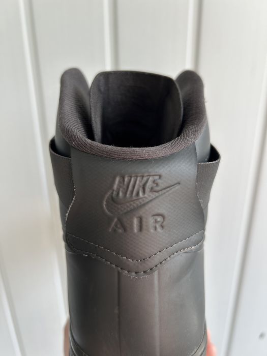 Ботинки Nike.