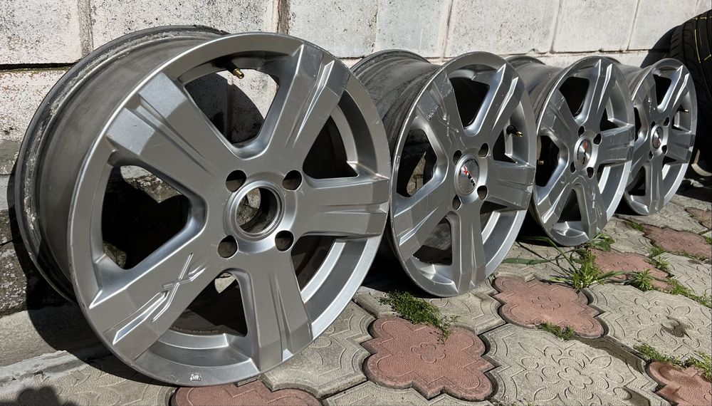 Титанові і металеві диски на audi 80 B4