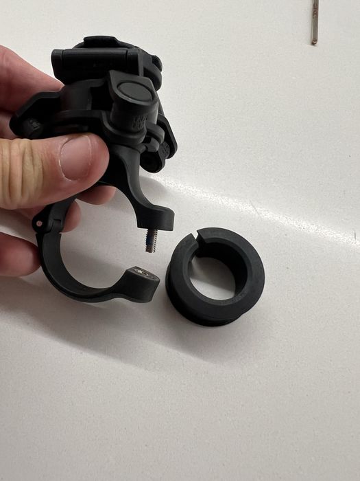 Suporte Quadlock com sistema de amortecimento