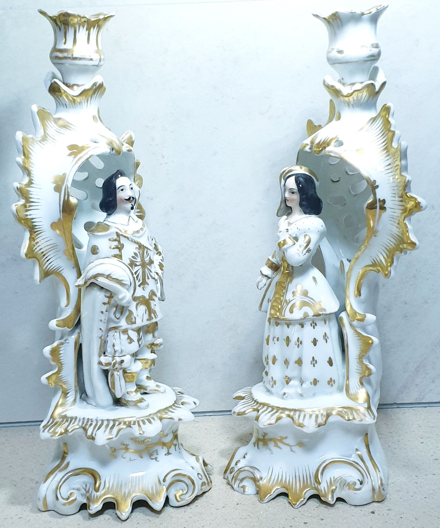 Raros lindos antigos castiçais franceses em porcelana Vieux Paris