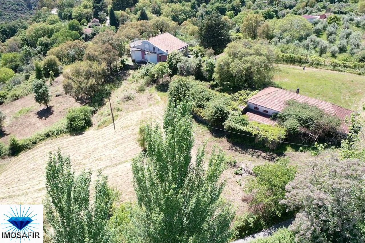 Quinta com potencial para Turismo Rural perto da Barragem do Cabril