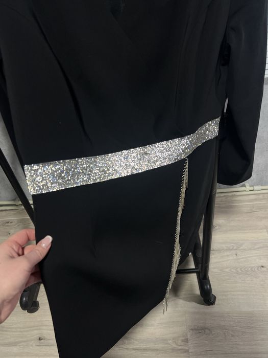 Маленька чорна сукня