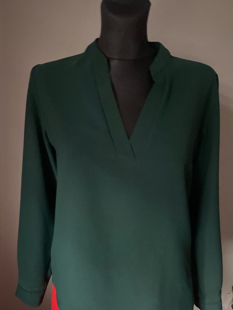 Piękna elegancka bluzka koszulowa
