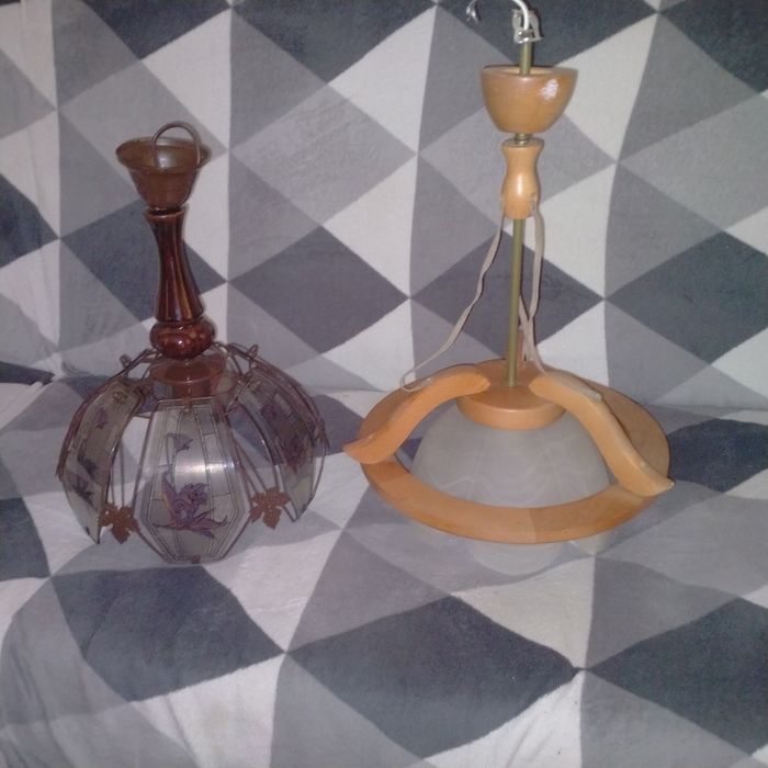 Zestaw dwóch żyrandoli lamp wiszących (drewniany,metalowy)