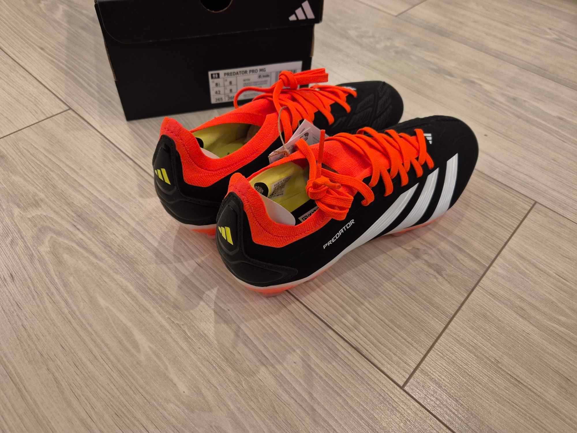 Półprofesjonalne korki Adidas Predator PRO rozmiar 42