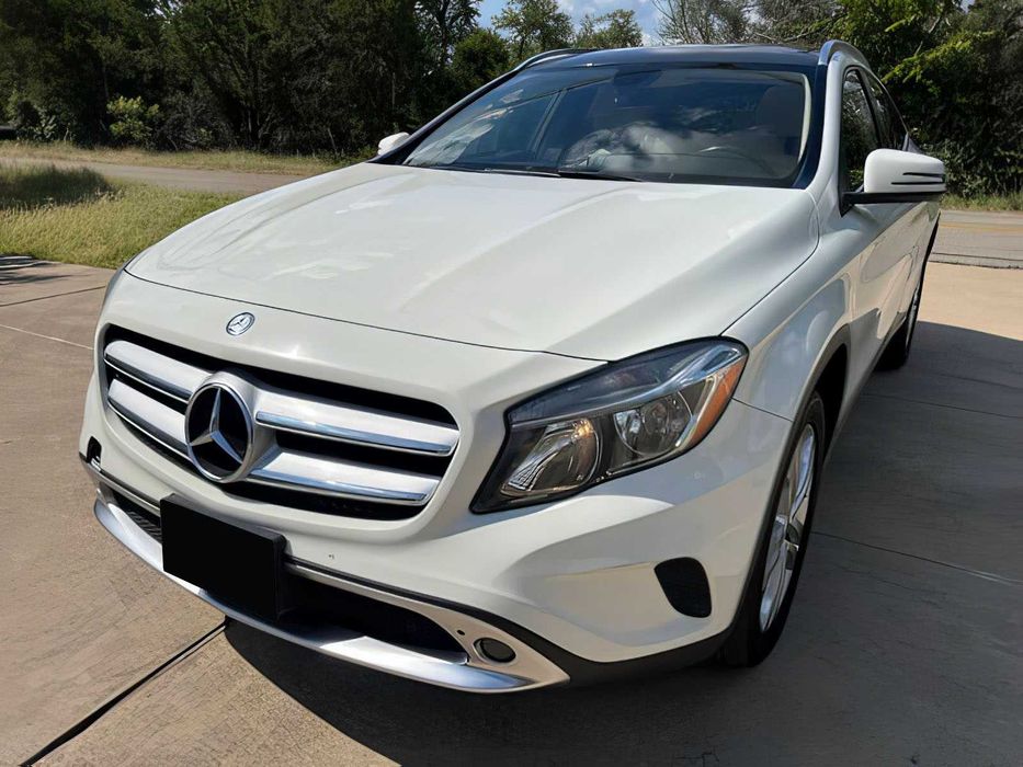 Mercedes-Benz GLA 250      2015