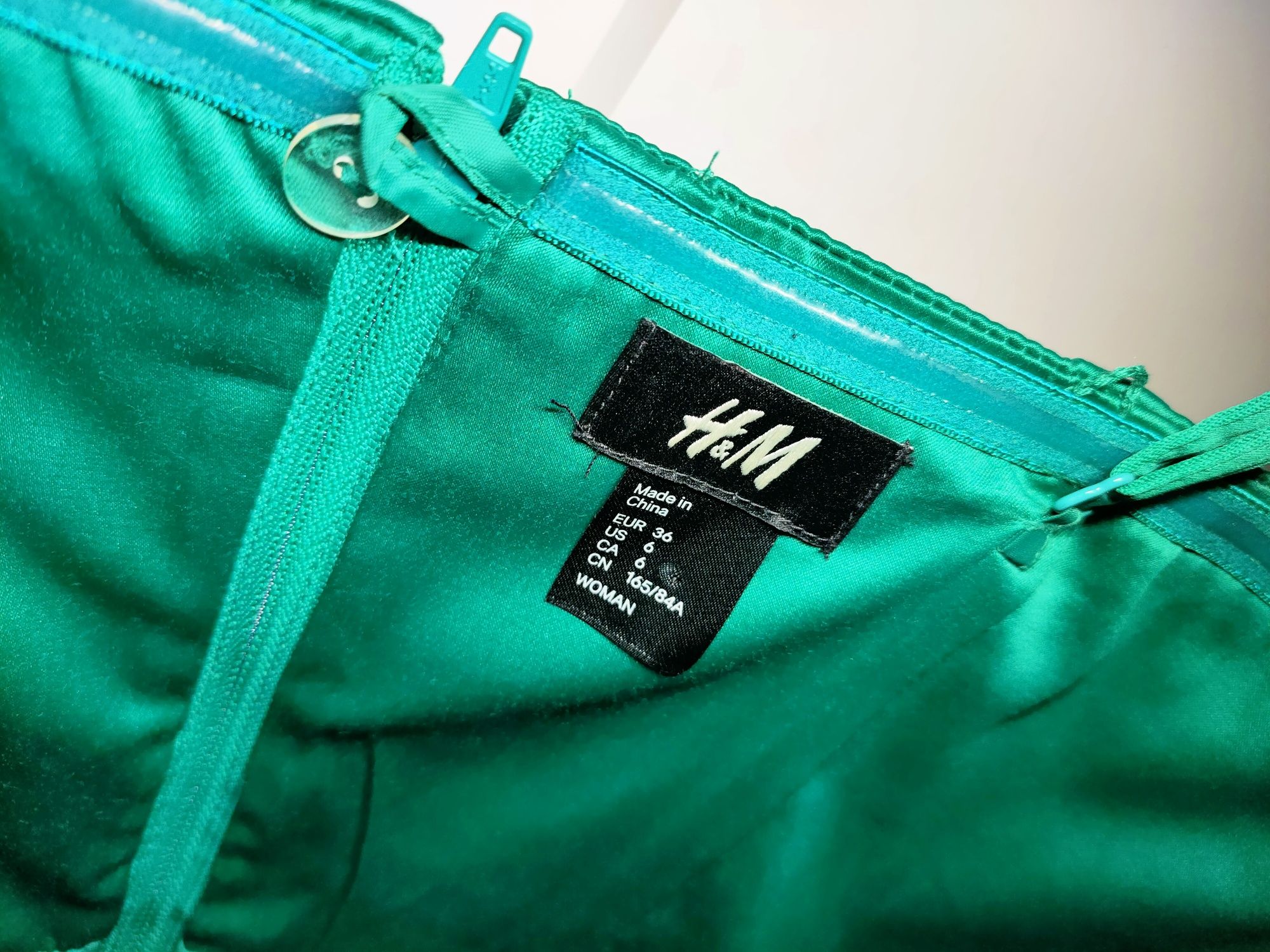 Piekna sukienka kokjtajlowa S H&M