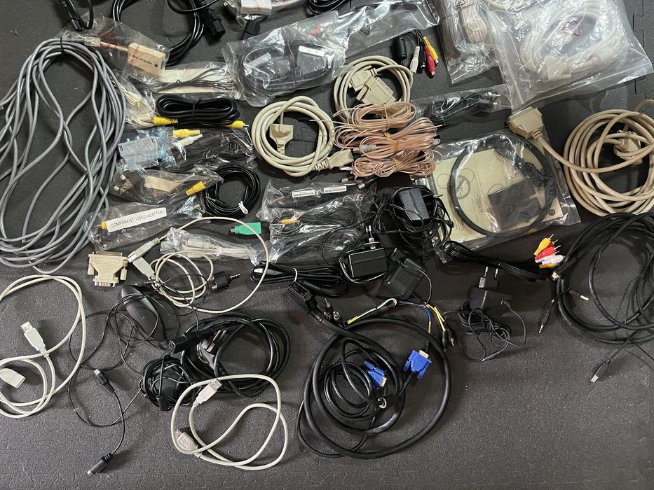 Various Cables for TV, Audio, and Computer Systems64284339586434121