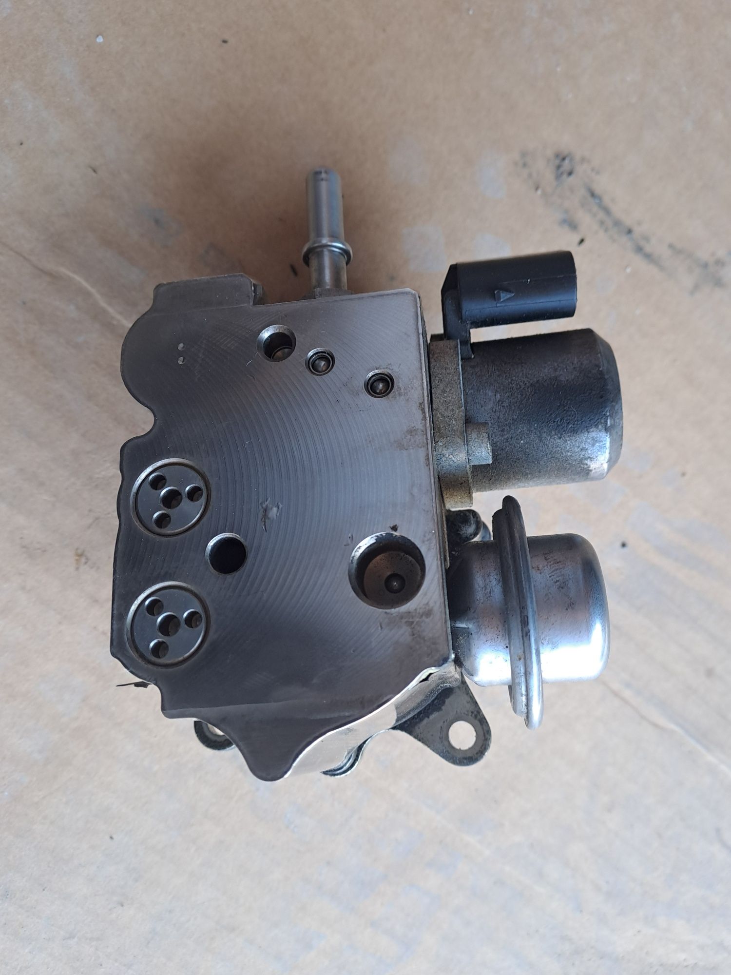 Pompa Paliwa wysokiego ciśnienia Citroen mini Peugeot 1.6 THP