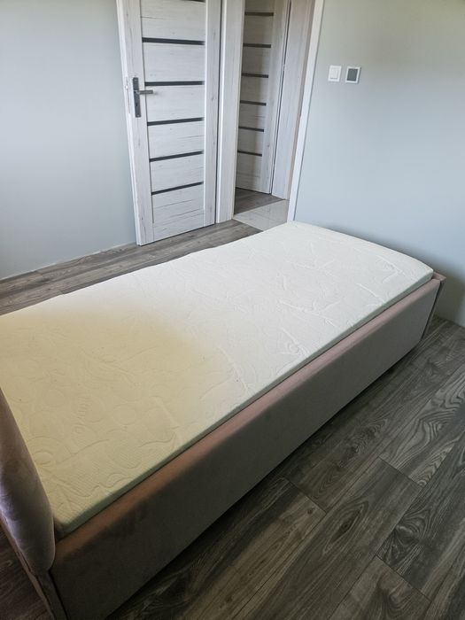 Łóżko dla dziewczynki