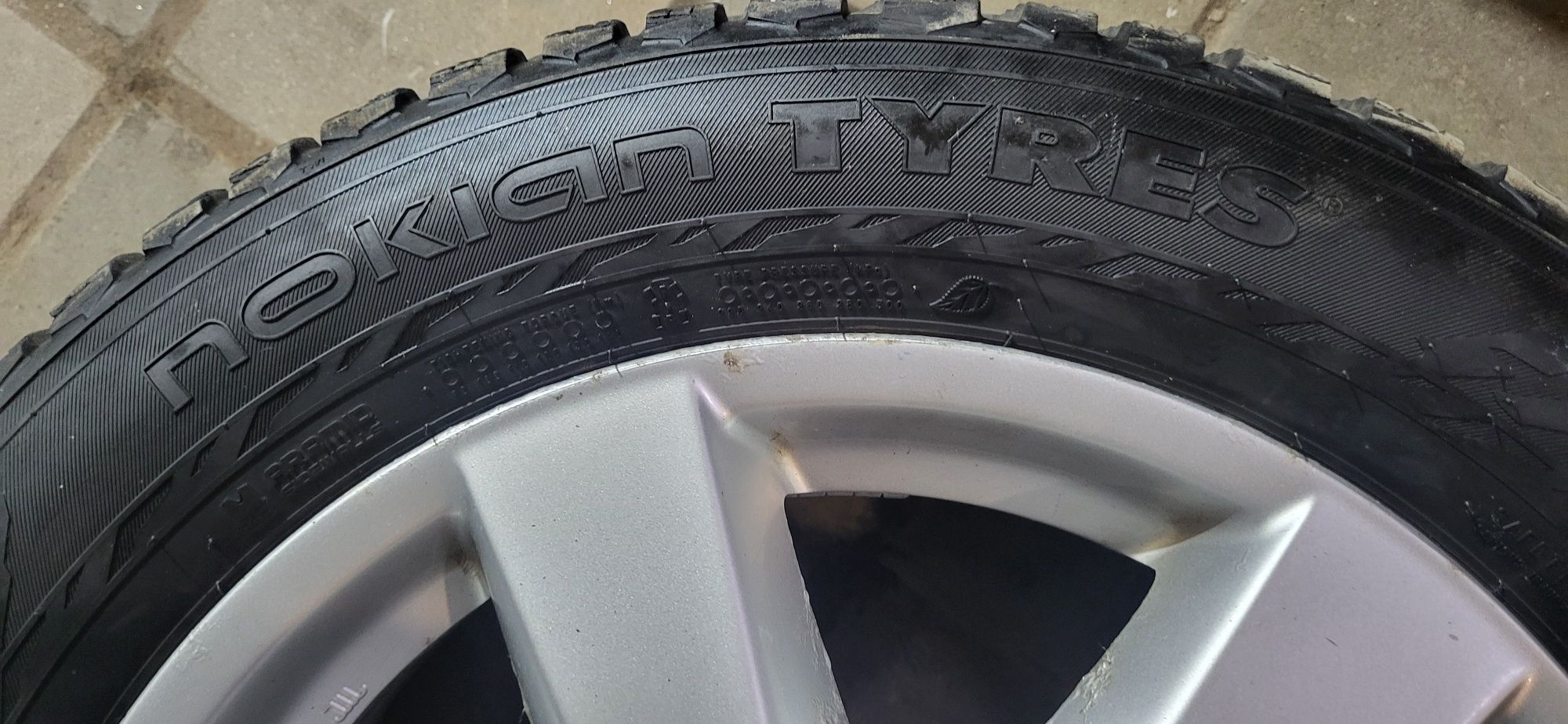 Оригінальні колеса диски 5x114.3 45ET Nissan X-Trail Qashqai