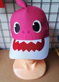 Różowa czapka z daszkiem 50/52cm Baby Shark 3D 2-3lata