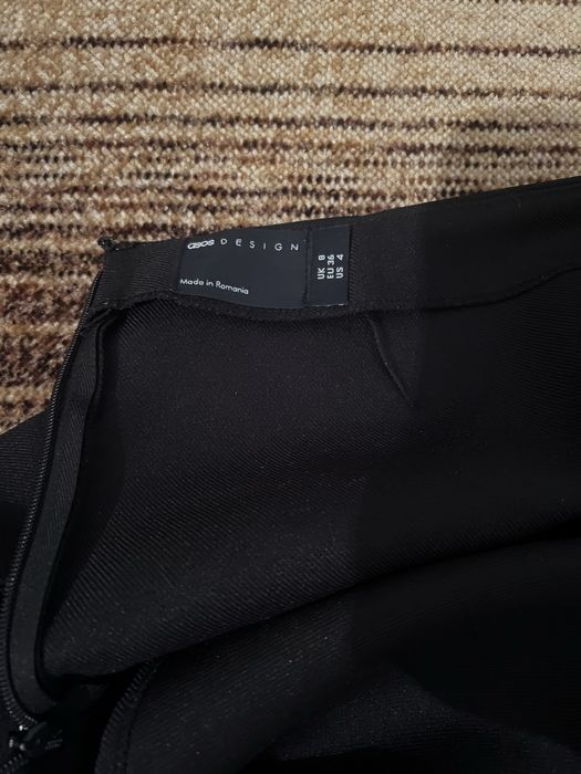 Mini czarna spodniczka asos romiar 36