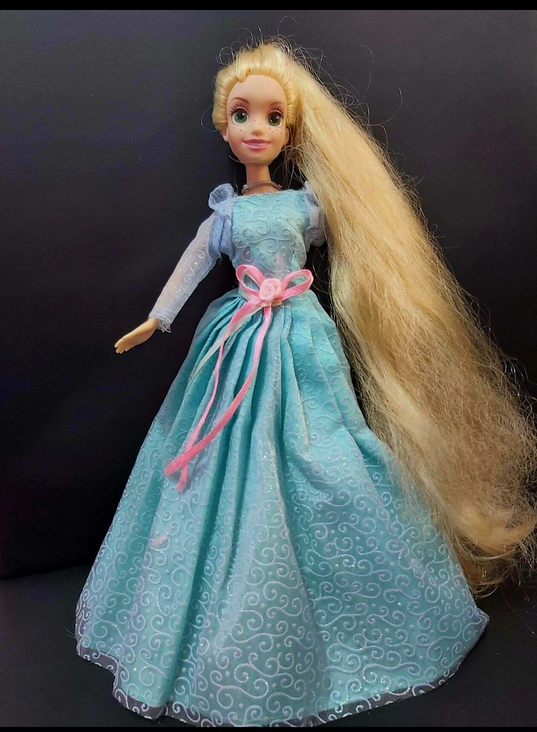 Рапунцель лялька Дісней оригінал в красивий сукні 150.гр 30 см