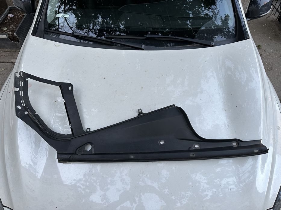 Молдинг левого крыла накладка bmw f10 2011-2016 год. Оригинал.