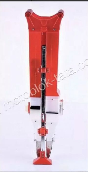 Ручна сівалка натискна дворядна з баком для добрив (6D2 TATA)