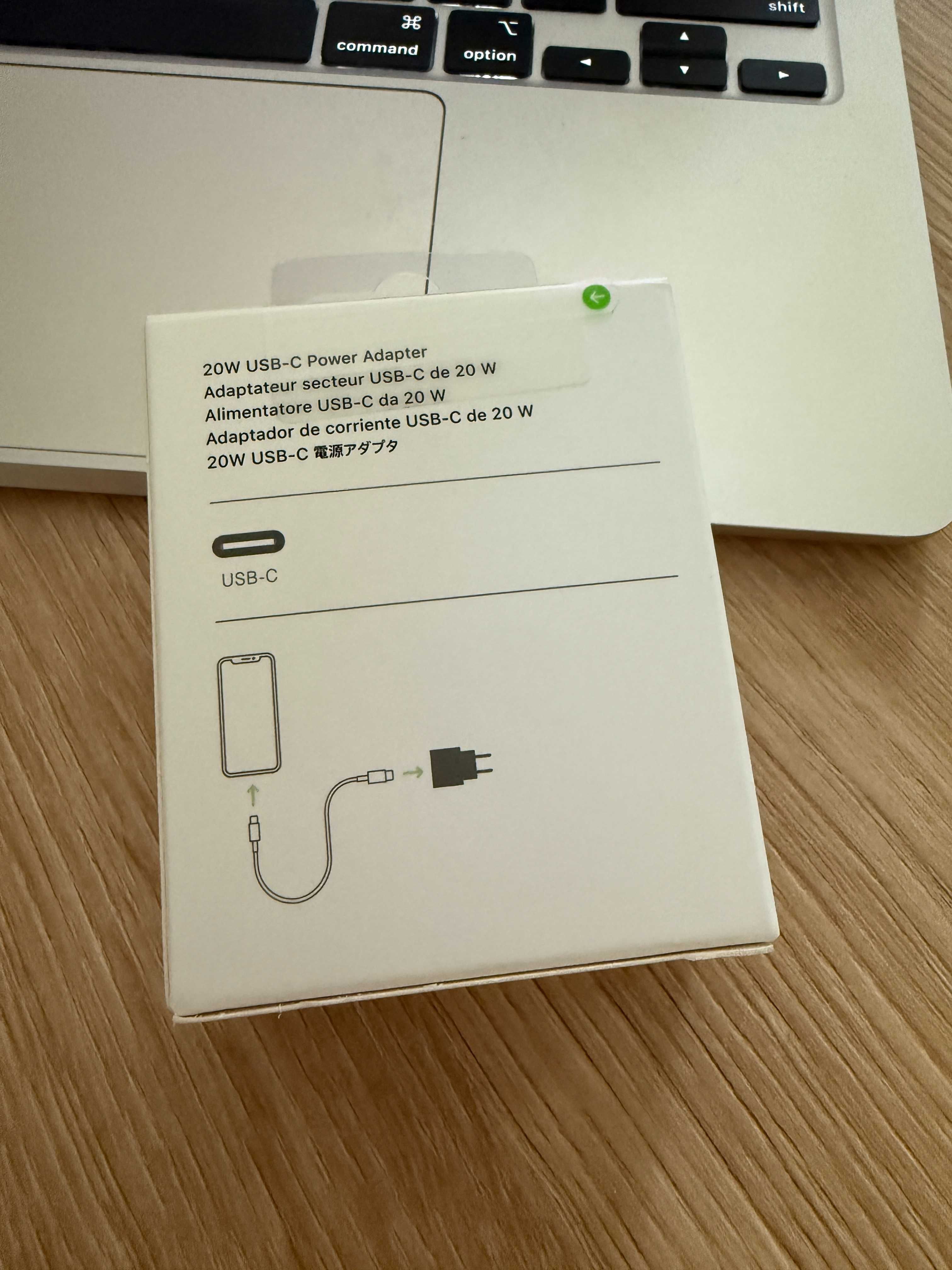 Oryginalny nowy adapter zasilacz ładowarka kostka Apple iPhone 20W