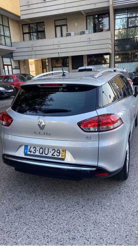 Renault Clio 2016 - carrinha - Versão limited - económico