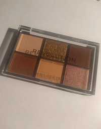 Makeup Revolution paleta cieni Velvet Rose. Shadow palette.