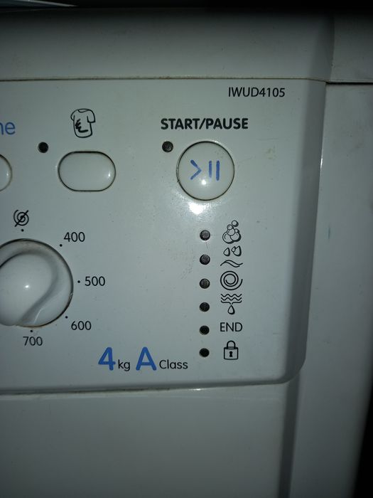 Пральна машинка Indesit