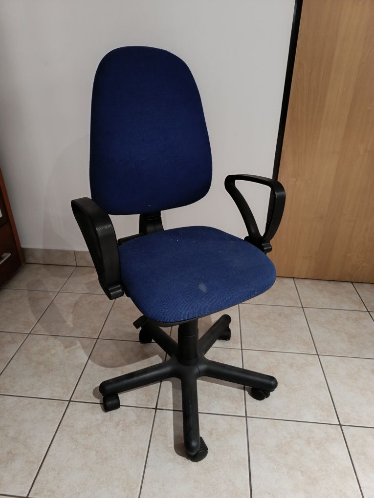 Krzesło na kółkach