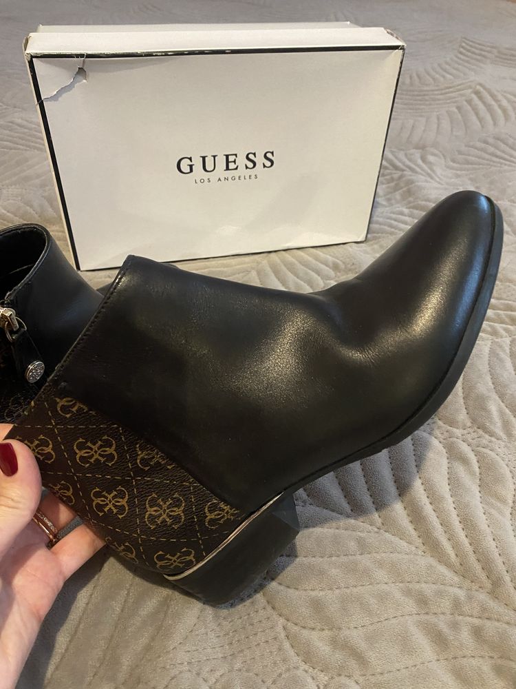 Ботинки женские Guess 39 размер