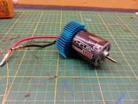 Silnik szczotkowy 7,2V do modelu RC razem z radiatorem