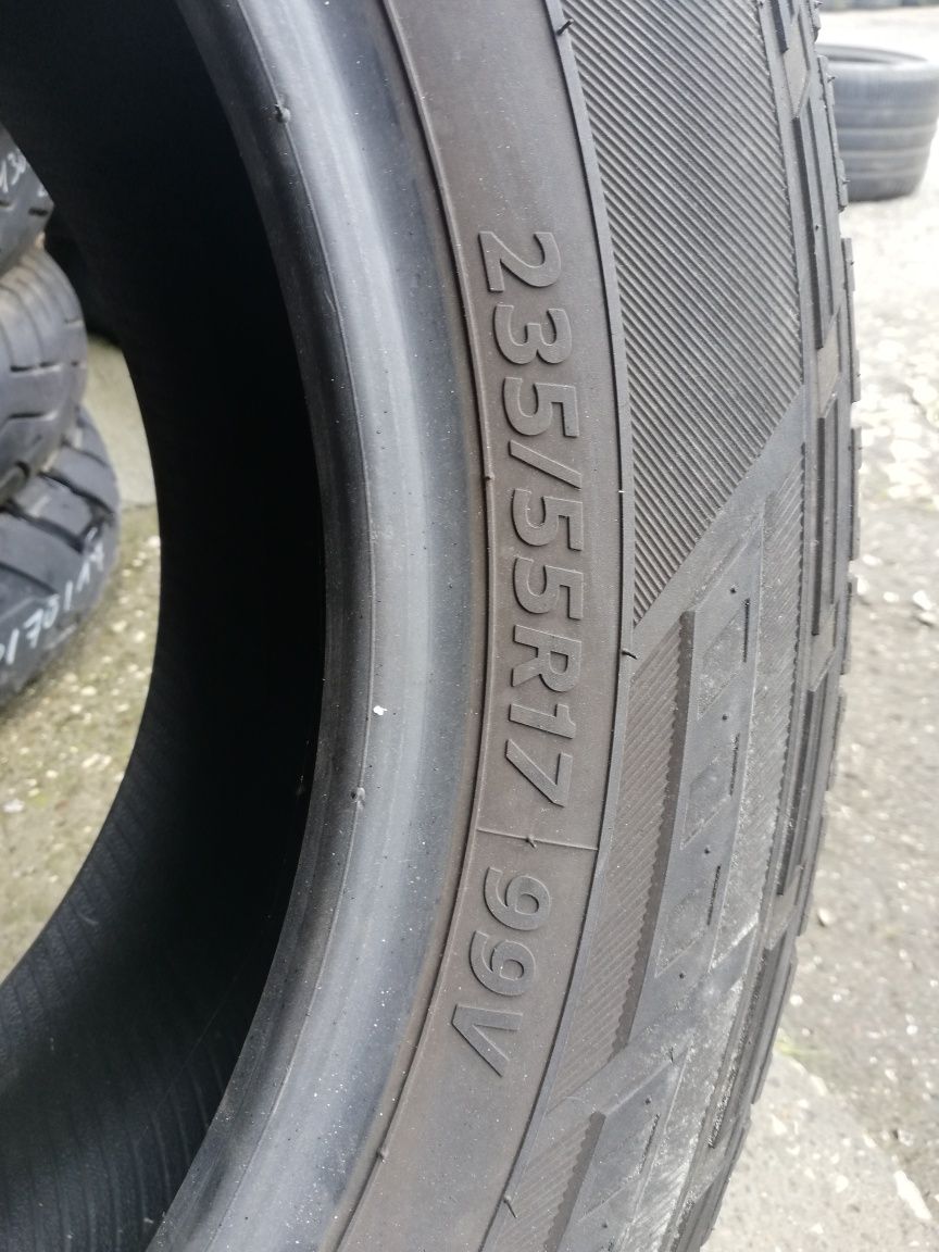 Pojedyncza opona Hankook DynaPro HP 235/55/17 99V