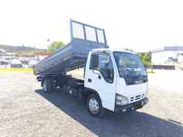 ISUZU NKR 3.0 Tribasculante