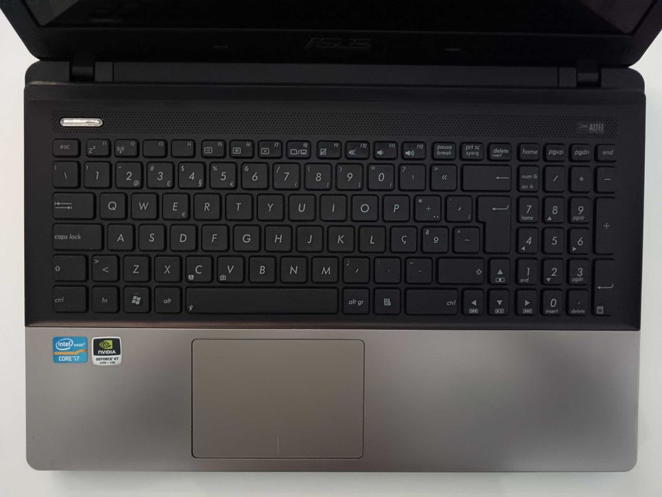 Para venda um Asus K55VJ (i7)