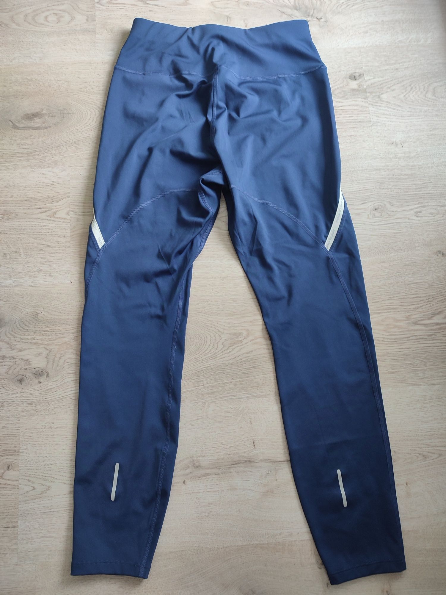 Legginsy do biegania Asics rozmiar M długość 7/8