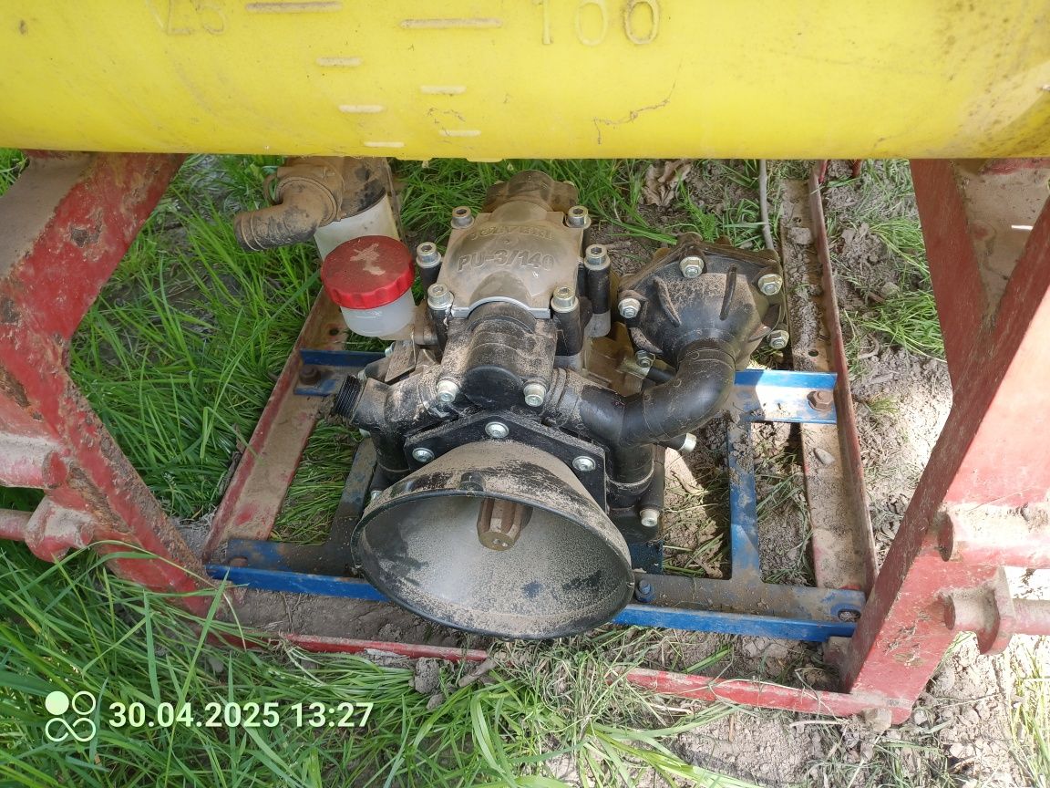 Opryskiwacz polowy pompa