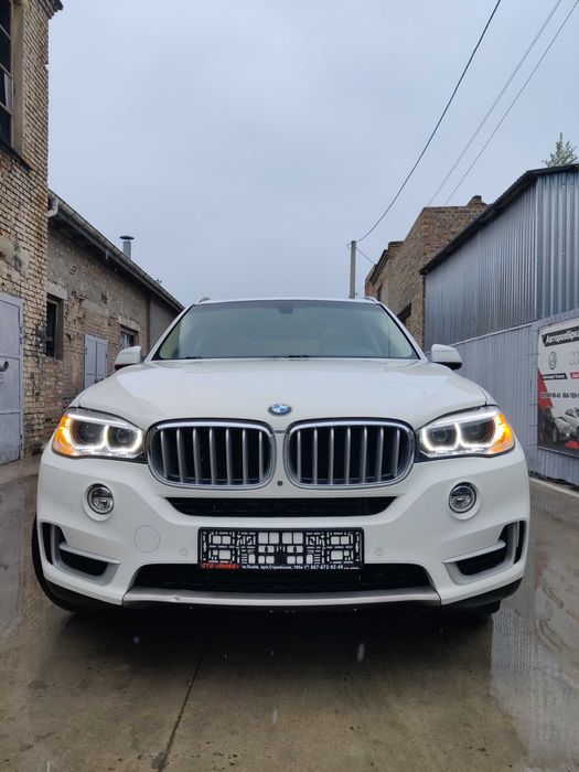 Розбірка BMW X5 F15 шрот запчастини розборка БМВ Х5 Ф15