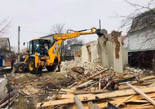 Демонтаж-ные работы ветхих построек, домов Бетонные работы фундамент