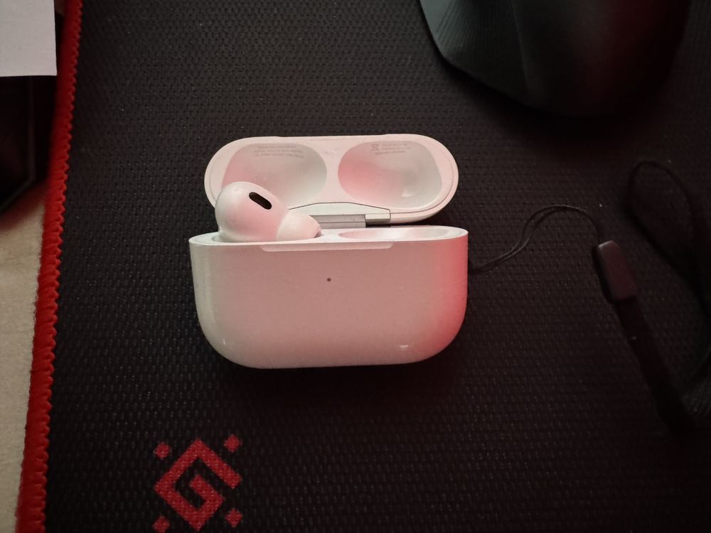 AirPods Pro 2 lightning
