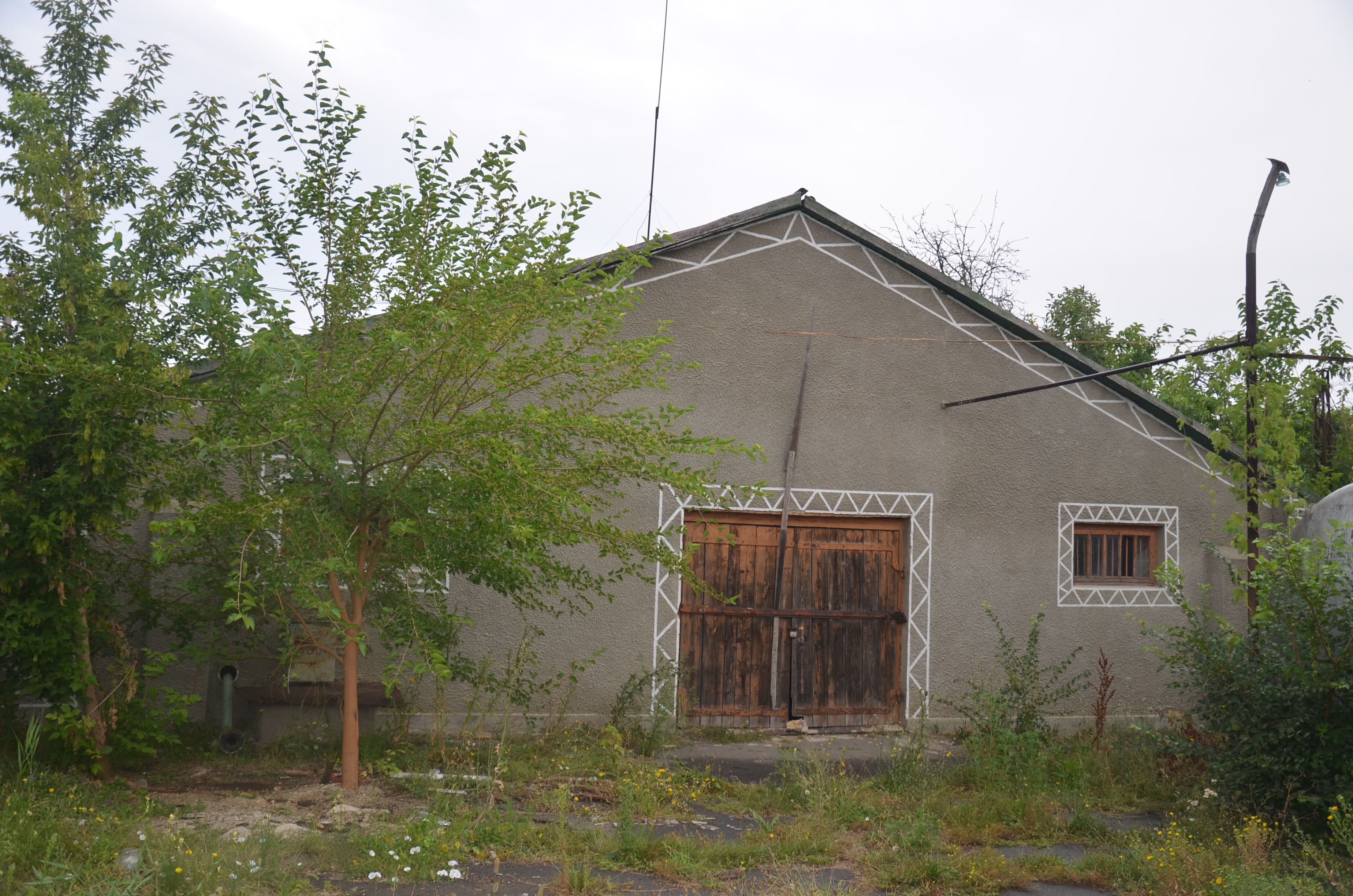 Помещения под(Склад, Производство, Офис, Магазин, Жилье),здания, село