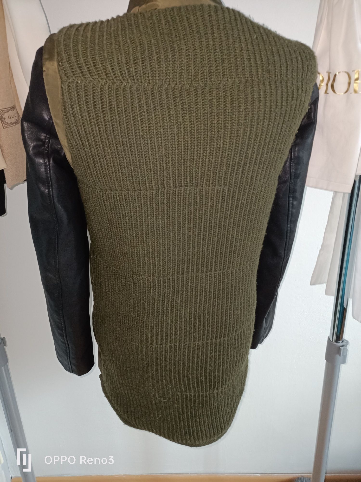 Markowa ocieplana kurtka khaki firmy Zara Basic r XS skórzane rękawy