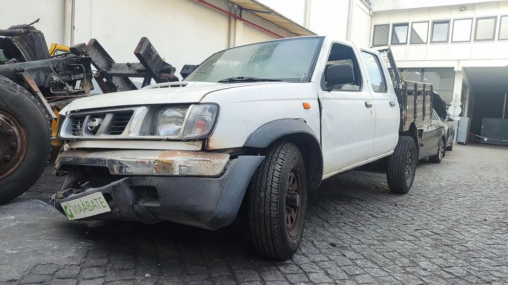 NISSAN NAVARA D22