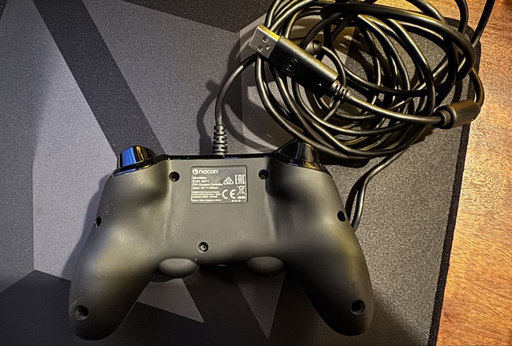Comando Nacon Compact Controller PS4 /PC