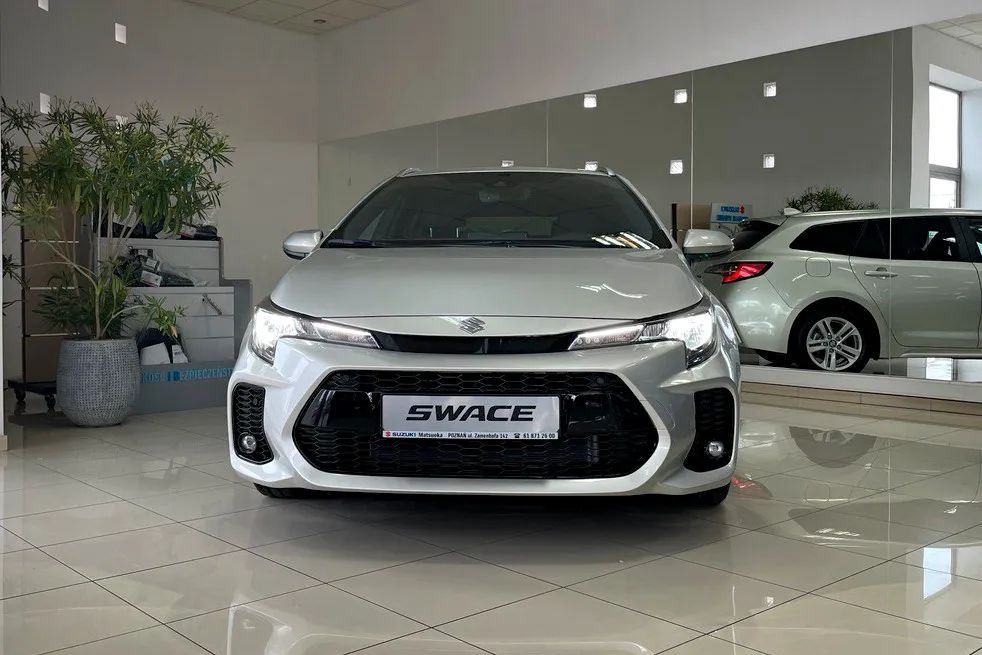 Suzuki Swace Premium Plus 1.8 Hybrid E-CVT Precious Silver 2024 / Auto dealerskie